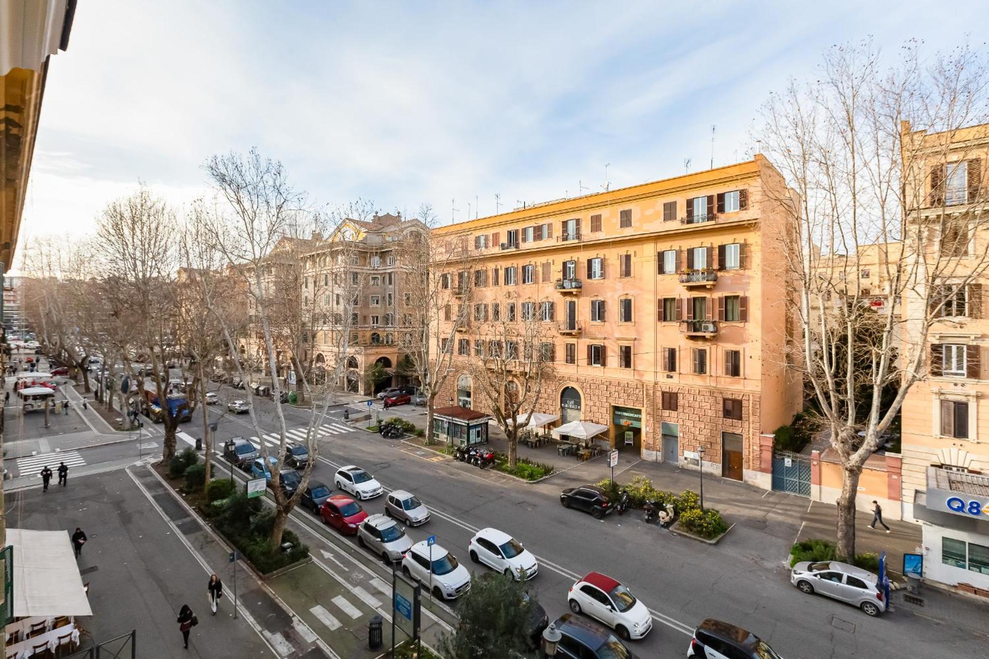 Modern Flat In Vatican Apartment *