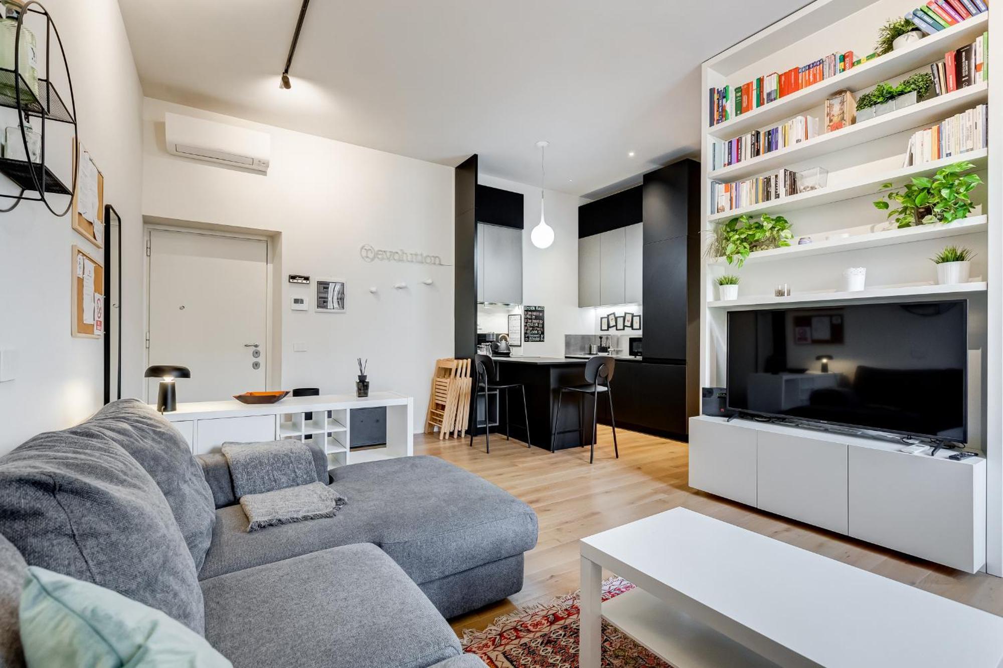 Modern Flat In Vatican Apartment